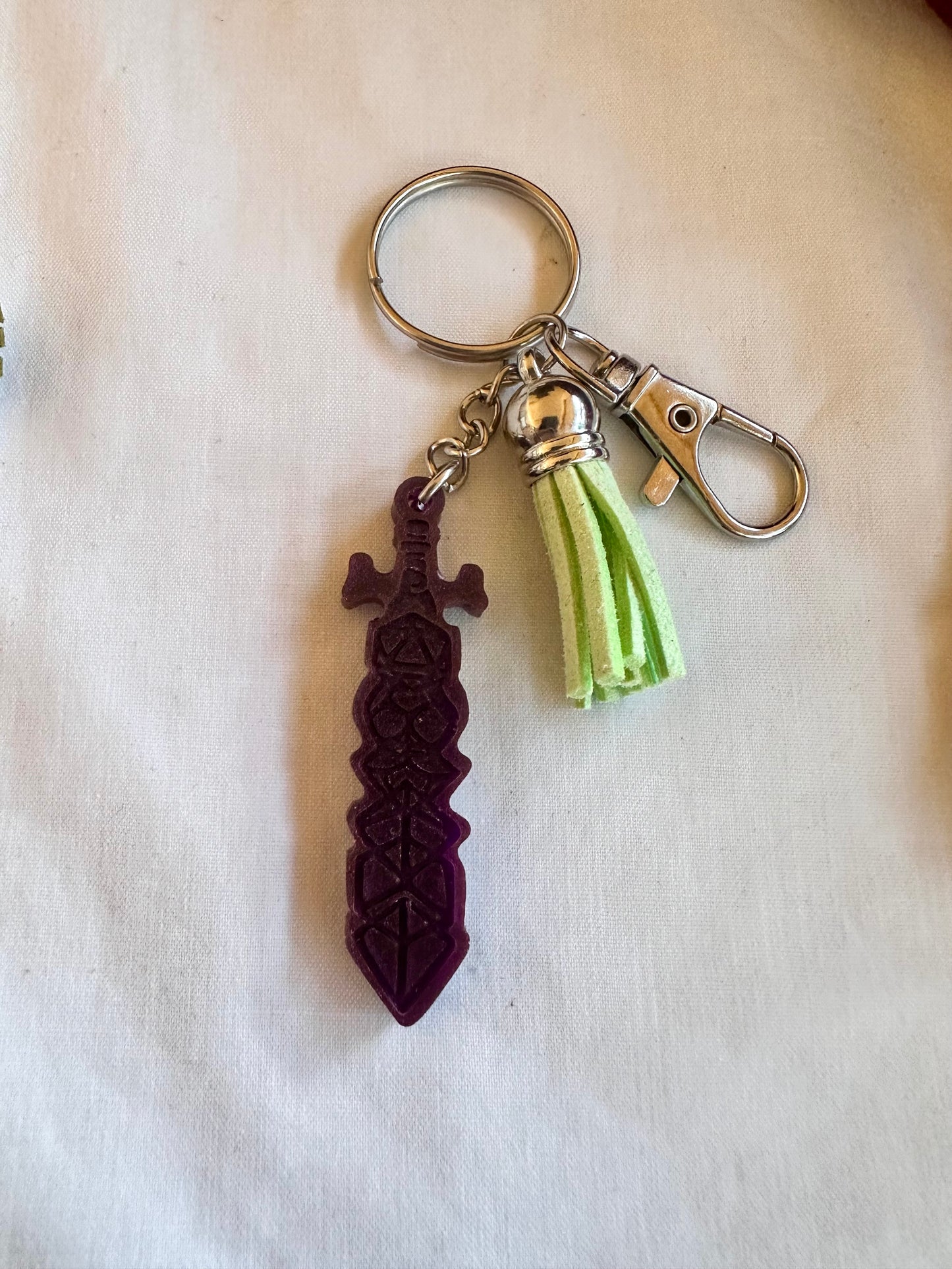 Polyhedral sword keyrings