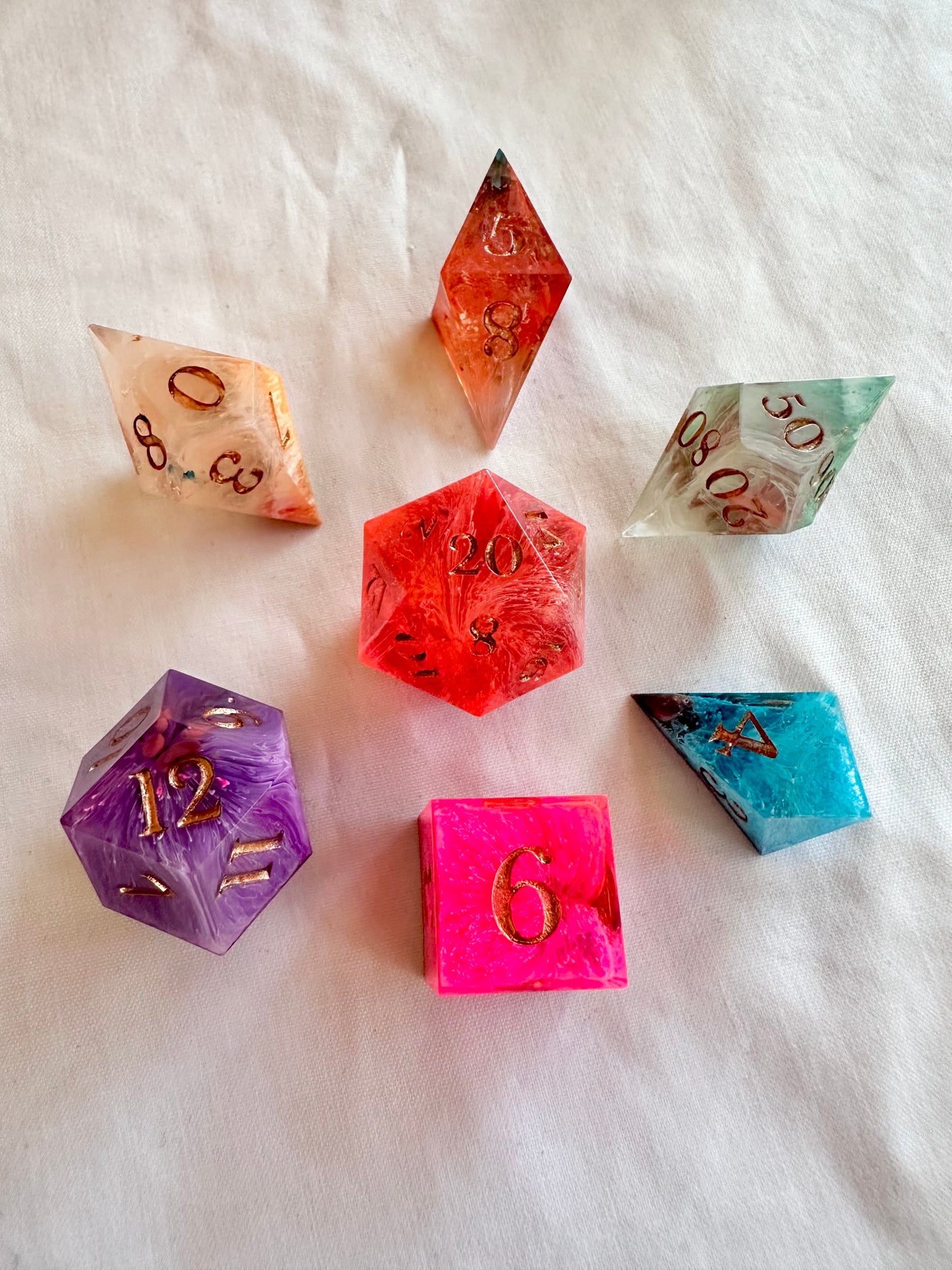 Rainbow- 7 Piece Sharp Edged Dice Set